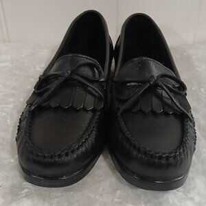 Cabin Creek Women's Sage Leather Black Loafers Size 7.5w
